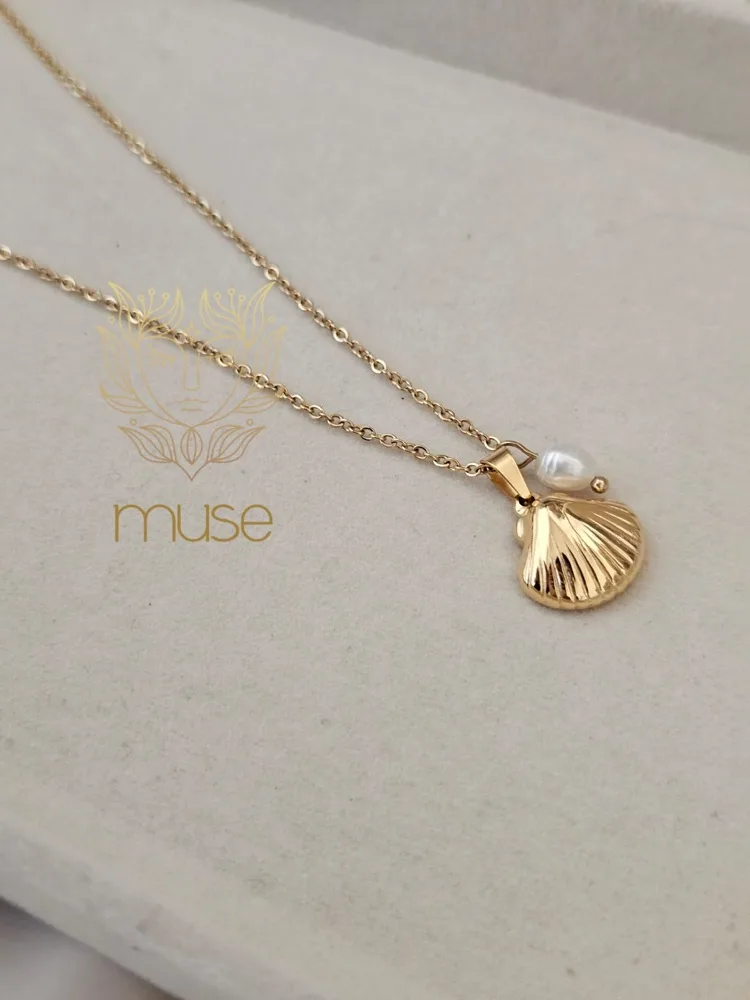 VIOLETTA NECKLACE