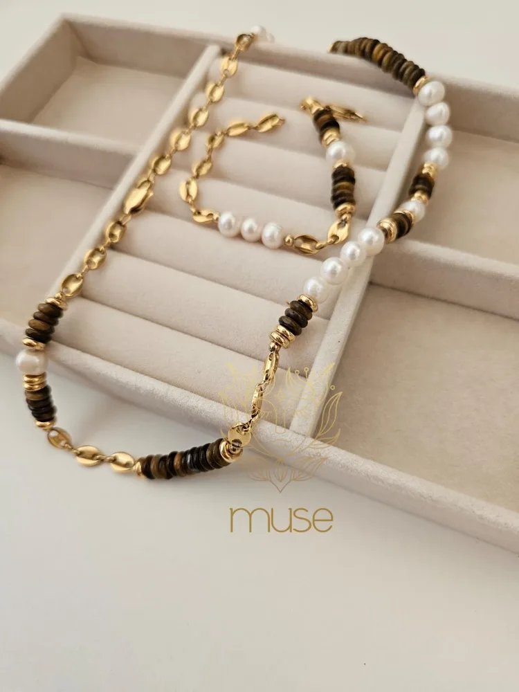 KAT NECKLACE AND BRACELET