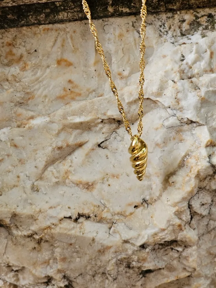 ARIEL necklace