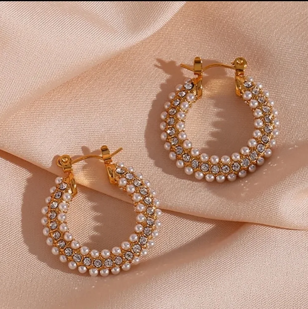 MATILDA earrings