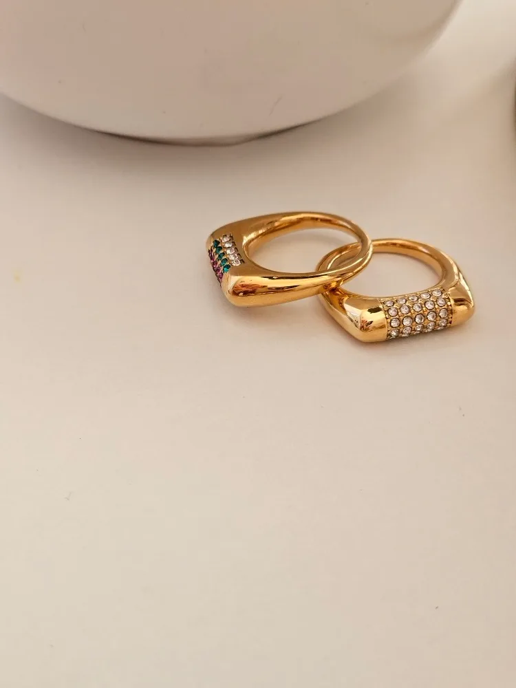 LARA RING