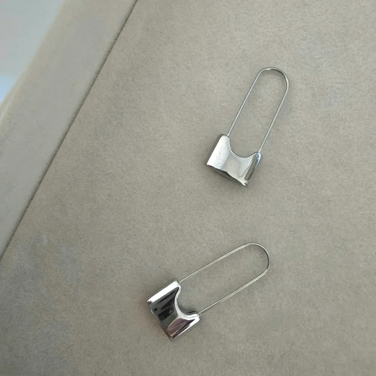 PIN earrings