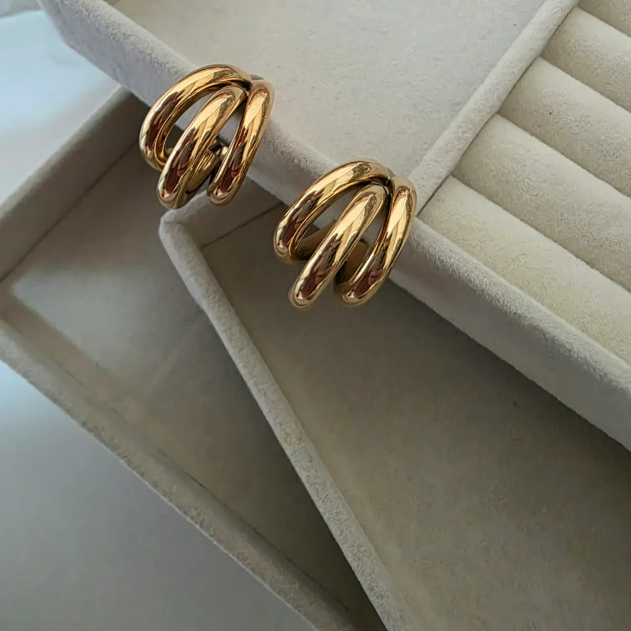 SALLY earrings