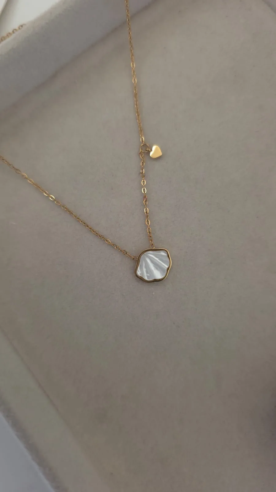 AURA SEA CHARM 