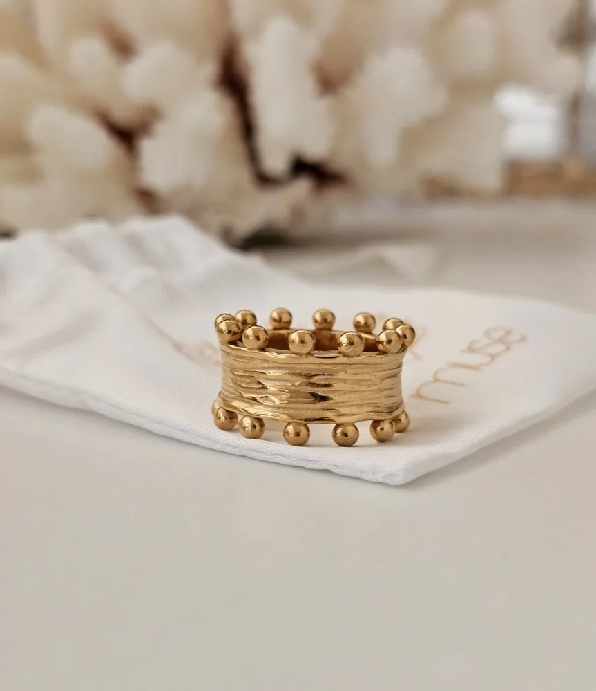 ANIKA RING