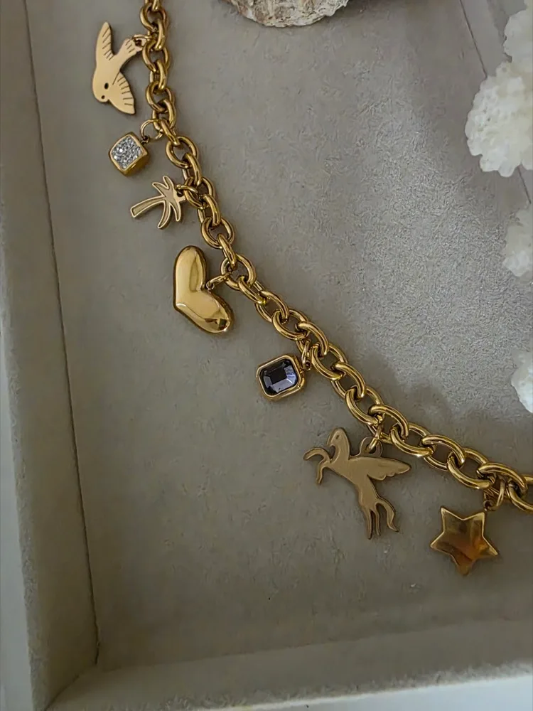 DREAM GIRL NECKLACE