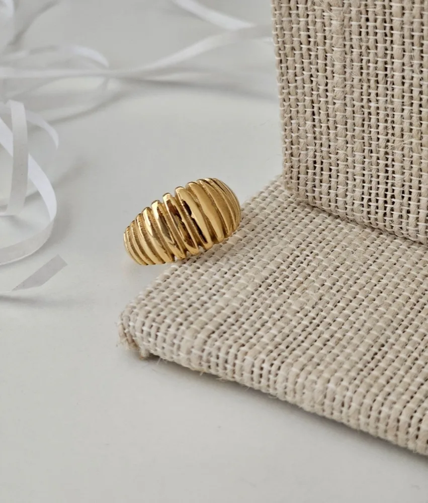 SIENNA ring