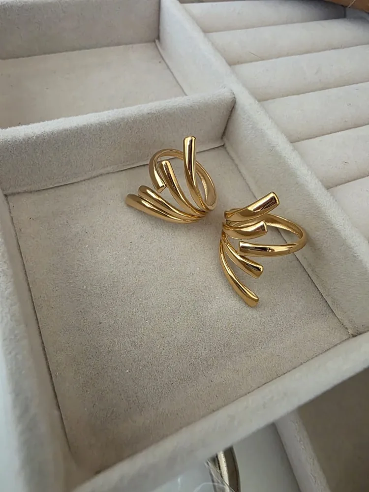 LEONARA RING